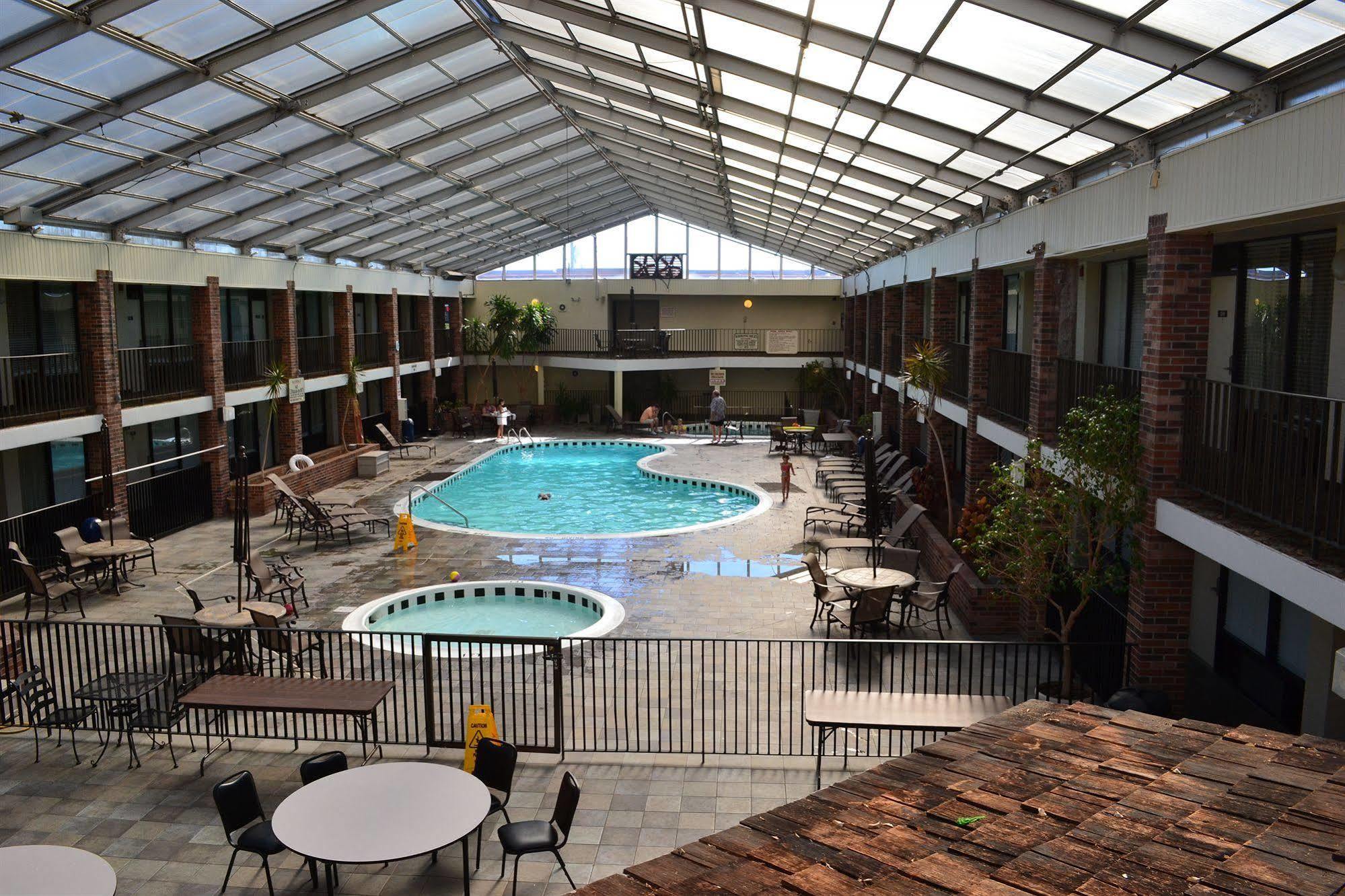 The Greenwood Hotel Bowling Green Exterior photo